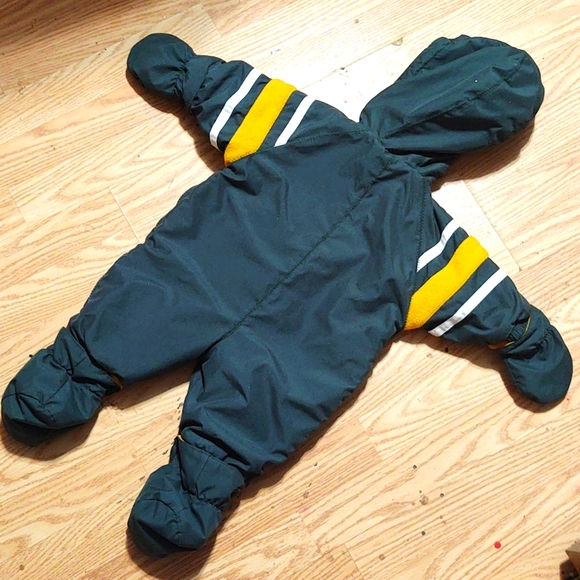 Green Bay Packer Snowsuit - 3/6 months - Picture 2 of 6